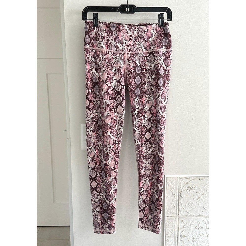 Victoria Sport Knockout Leggings Pink Purple Snakeskin Animal Print Tight Medium